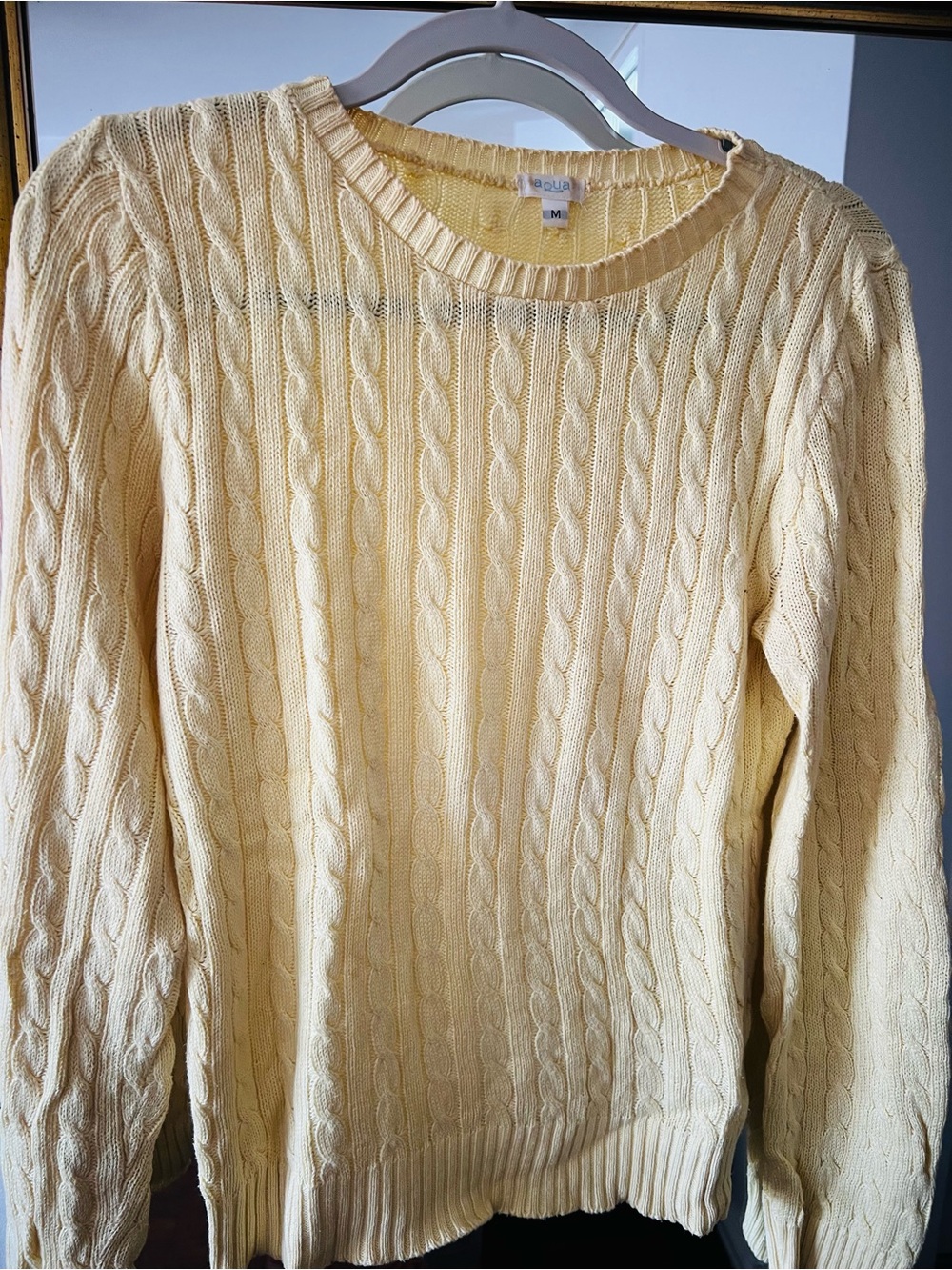 Aqua brand
Pale yellow cable knit top

Chest 36”
Length 23”
Sleeve 24”